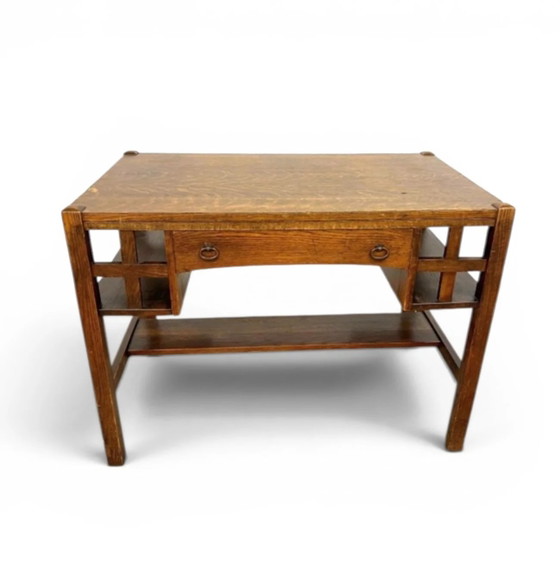 Early 20th-century oak Arts and Crafts desk by Bourn - Hadley USA / 1920s / USA / Stickley Brothers (photo 2 of 7)