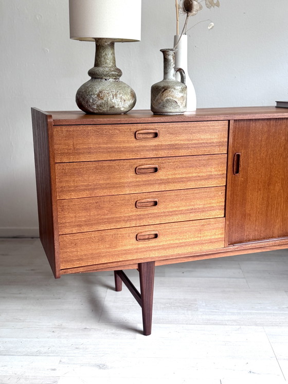 Image 1 of Credenza/cassettiera vintage anni '60 in teak