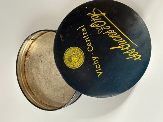 Antieke metalen doos Vichy-Centraal – Gerstsuiker – Blauw en goud – Kuuroord – Midden 20e eeuw (photo 3 of 4)