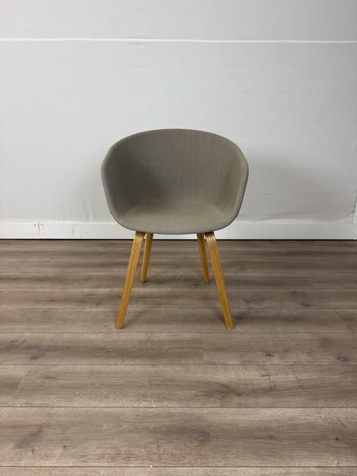 Hay AAC32 dining chair