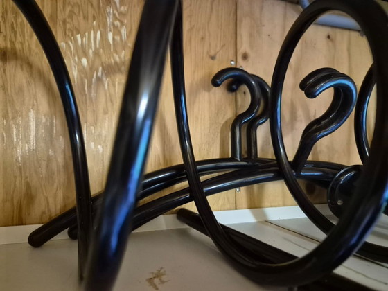 Image 1 of Elegante appendiabiti a spirale di design, nero.