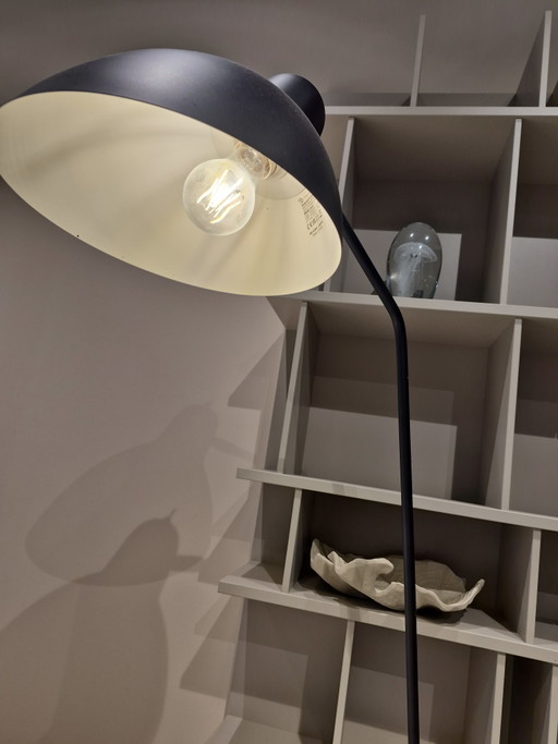 Boconcept DEMAND Floor lamp now from € 999.- to € 799.-