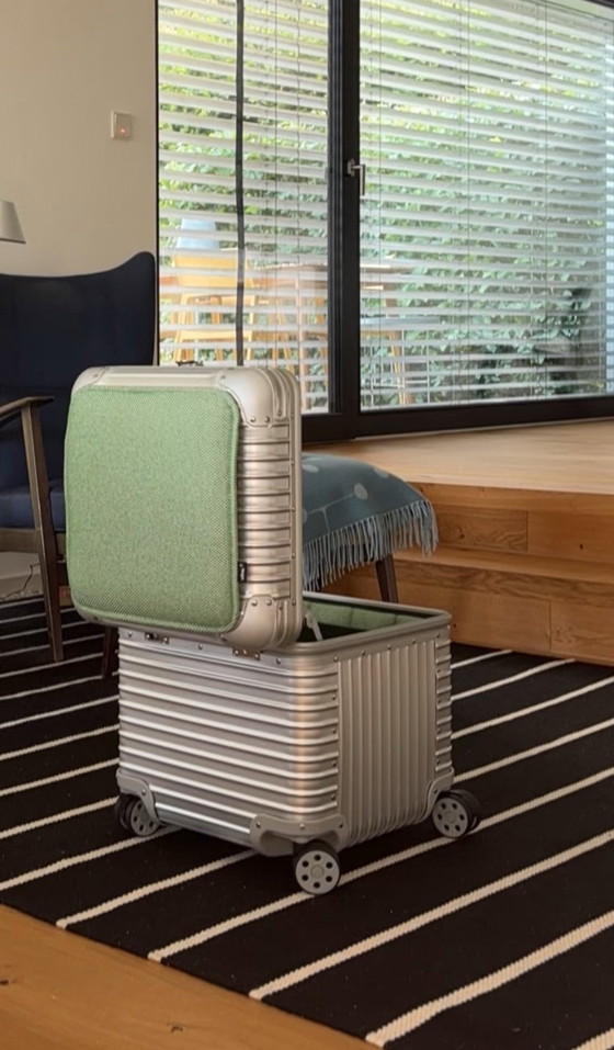 Image 1 of Vitra X Rimowa - Taburete Emerald (Verde) - agotado - limitado