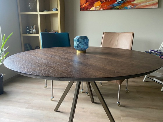 Image 1 of Table de salle à manger ronde, diamètre 140 cm