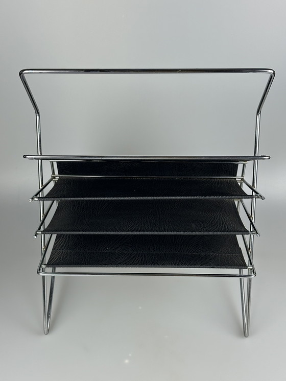 Image 1 of 60s 70s krantenhouder Krantenrek metaal plastic Space Age