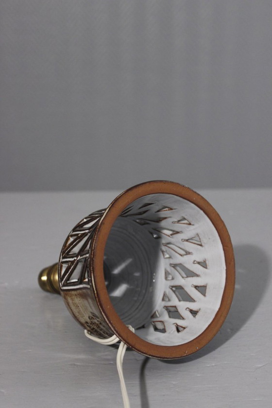 Image 1 of Robert Pérot atelier du Vieux Moulin in Vallauris durchbrochene Tischlampe 1950s