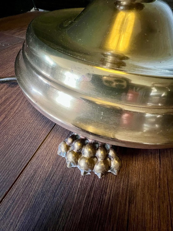 Image 1 of Lampada da terra neoclassica d'epoca in ottone massiccio con piedi a forma di leone e paralume in pelle, 1950-1960