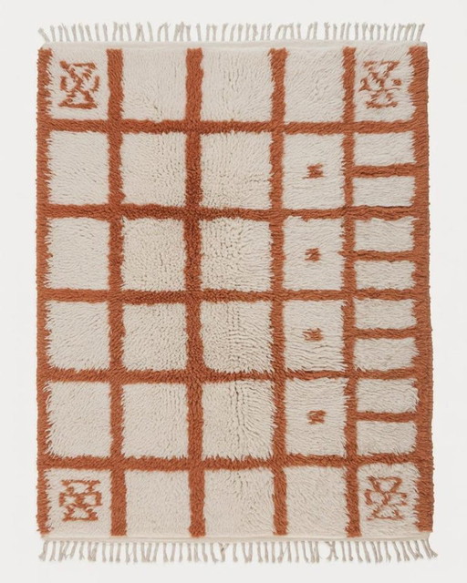 Moroccan rug in natural wool, 250cm x 150cm
