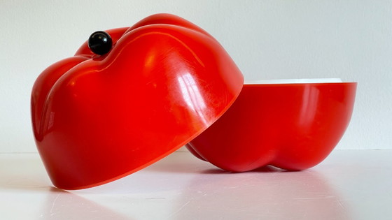 Image 1 of Ice Cube Tray by ROWNTREE MAKINTOSH Design ENGLISH