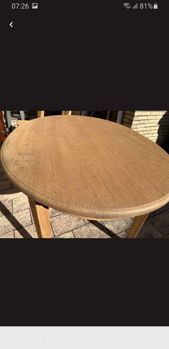 Image 1 of Table en chêne blanchi