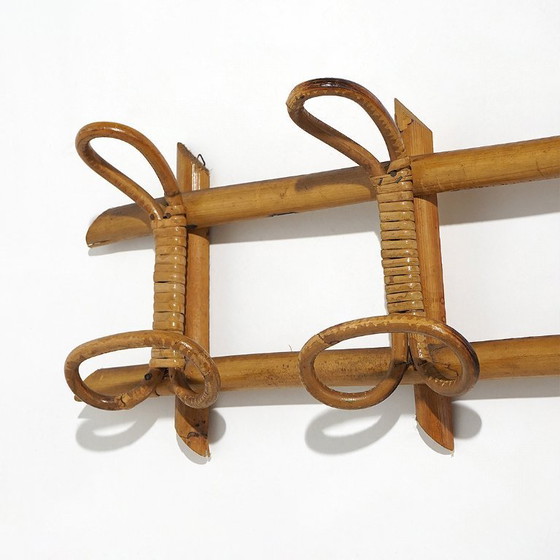 Image 1 of Wandgarderobe aus Rattan und geflochtenem Korbgeflecht, 1960er Jahre.