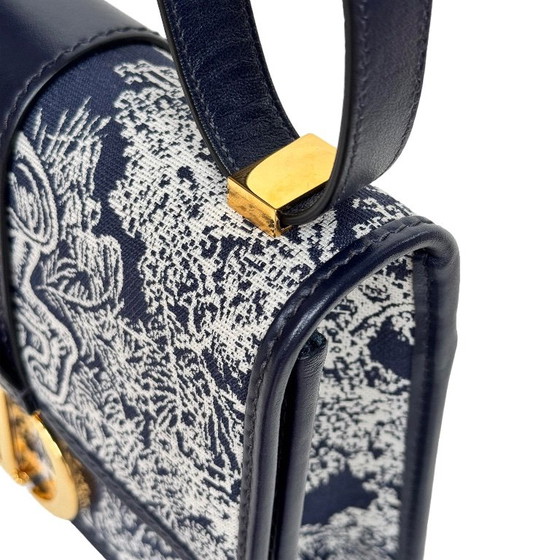Dior Montaigne 30 – Crossbody bags, Calfskin (photo 4 of 25)