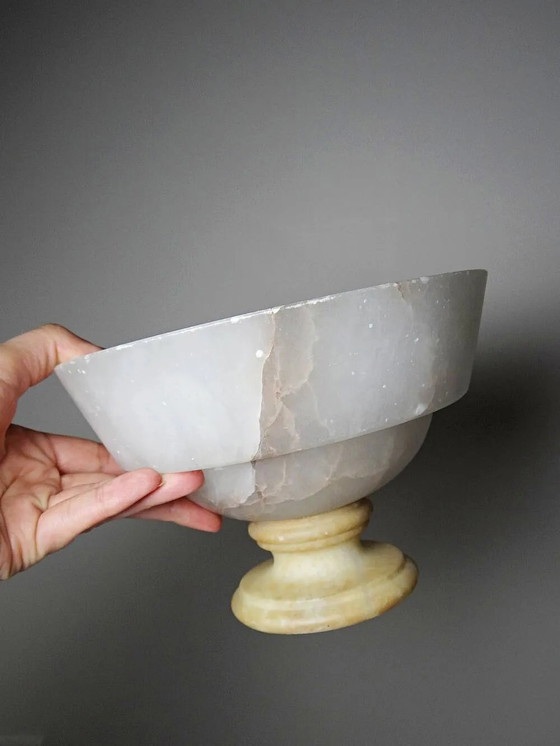 Vintage Italian Alabaster Bowl on Stand, White and Beige, 1960s., Stone (photo 9 of 11)