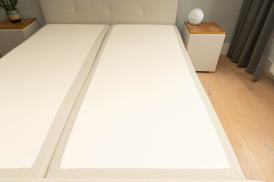 Image 1 of Eastborn Box spring with massage function