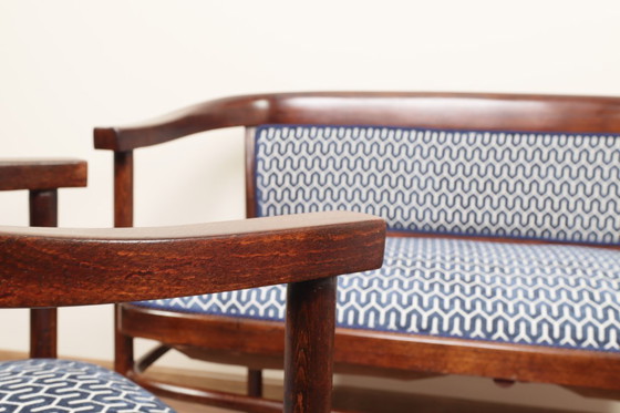 Image 1 of Art-Deco-Set aus Thonet-Sofa und Sesseln, blauer geometrischer Jacquard