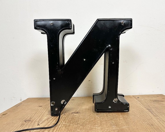 Image 1 of Lettera N illuminata d'epoca, anni '70