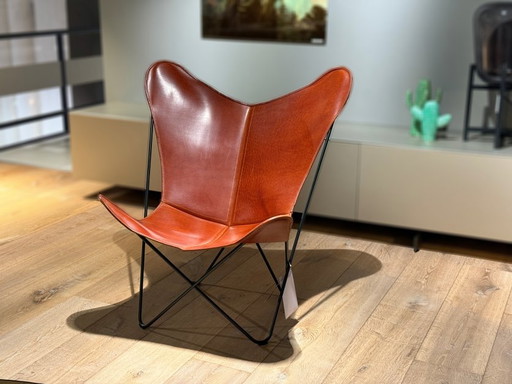 Papillon armchair cognac – Oxdenmarq, fauteuils, Leather, Calfskin