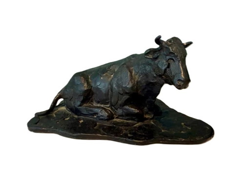 Cow in bronze.