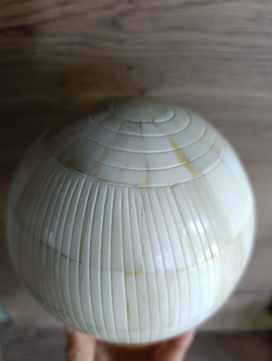 Image 1 of decoratieve bal van been, vintage
