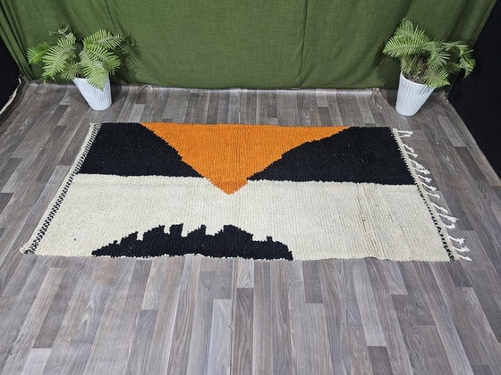 Alfombra marroquí tejida a mano, hecha a medida, 350 x 150 cm. – Alberto Bazzani, Wool (photo 7 of 9)
