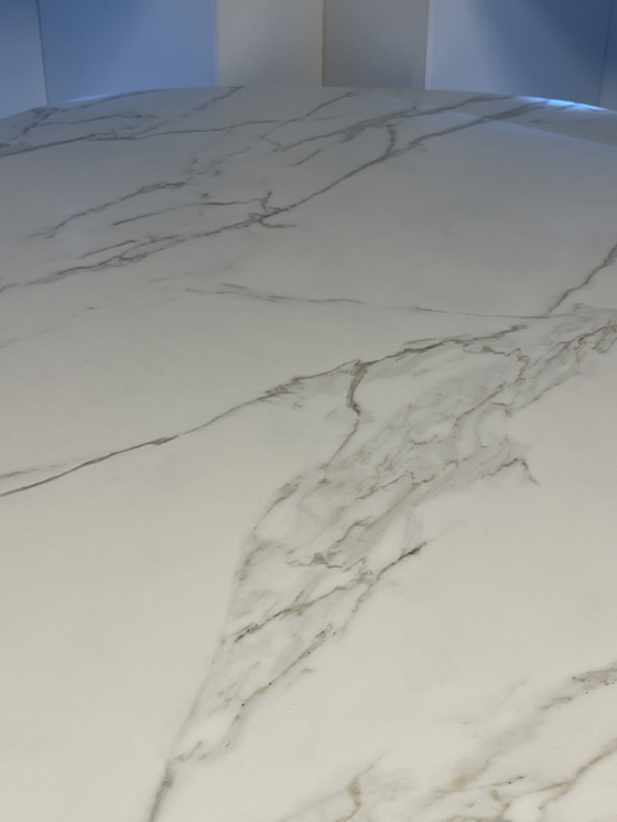 Image 1 of Leolux Toveri Dining tafel keraniek