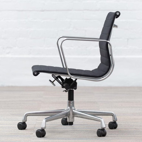 Image 1 of Silla de oficina Vitra Ea117