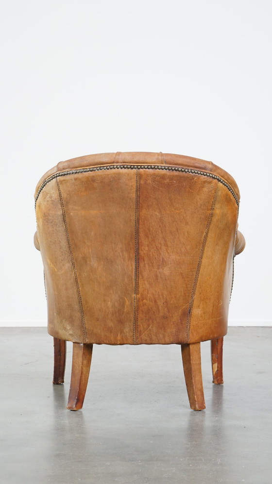 Image 1 of Fauteuil Chesterfield en peau de mouton