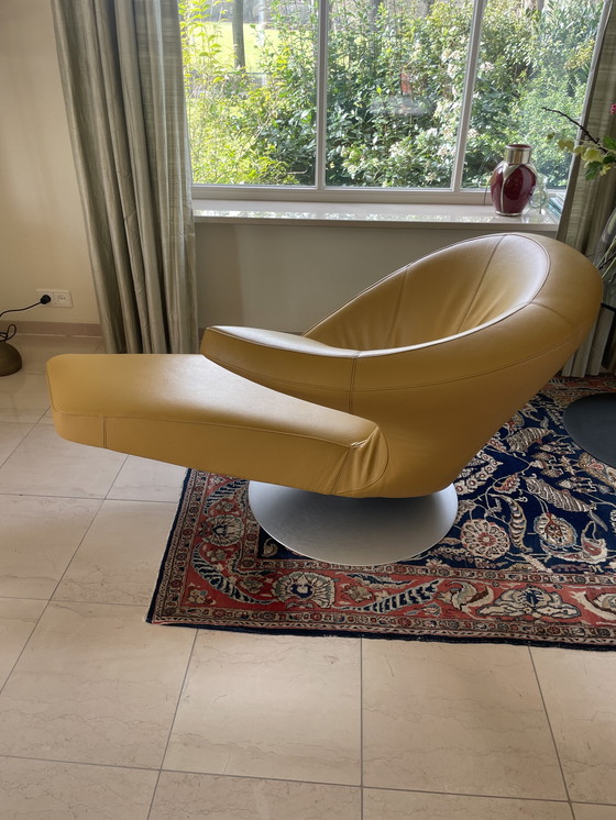 Image 1 of Poltroncina girevole Leolux Parabolica