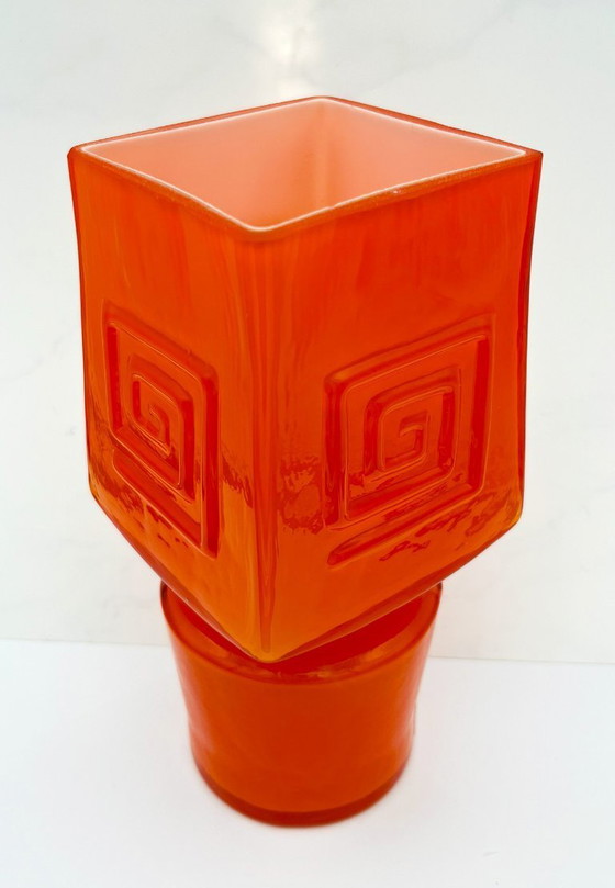 Image 1 of Retro Fans - Vaas - Jaren 60 - Fel Oranje -Fåglavik Glasbruk -Zweden