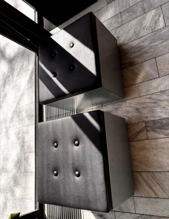 Image 1 of Set van 2 Gispen design kubuskrukken / poefs – vintage
