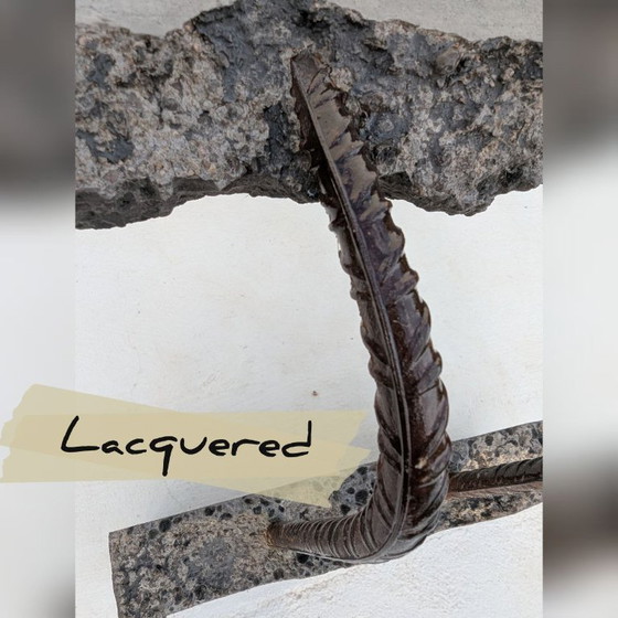 Image 1 of Wallavibe - D.B - Tavolino da caffè - Tavolo a L - Stile brutalista - Mobile scultoreo