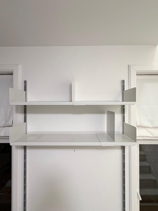 Parete attrezzata Vitsoe con scrivania