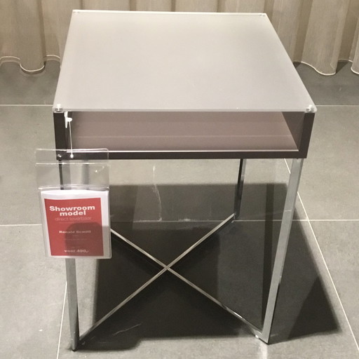 Table d'appoint Ronald Schmitt K453