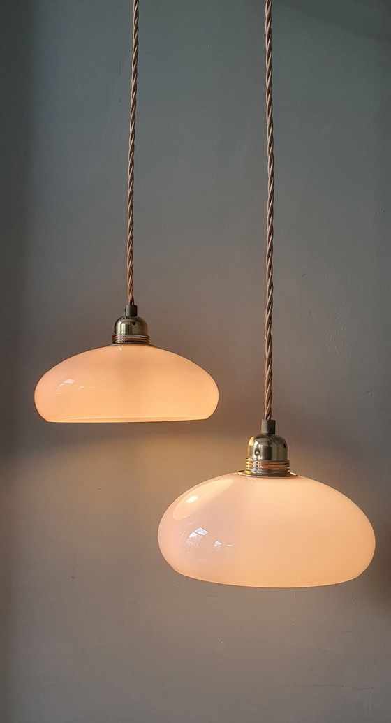Image 1 of Set di 2 lampade a sospensione Art Deco vintage in opalino rosa pastello