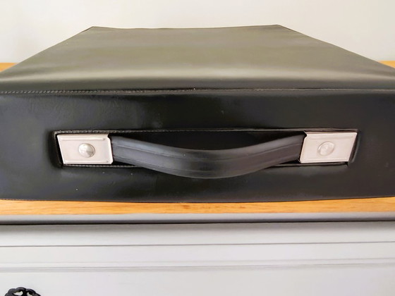 Image 1 of Underwood 310 typemachine, gemaakt in Spanje.