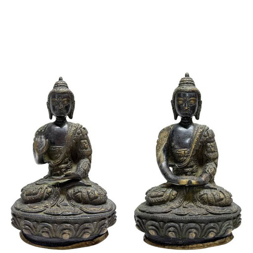 Nepalesisches feuervergoldetes Bronze-Buddha-Paar – Frühes 20. Jahrhundert – Los 457