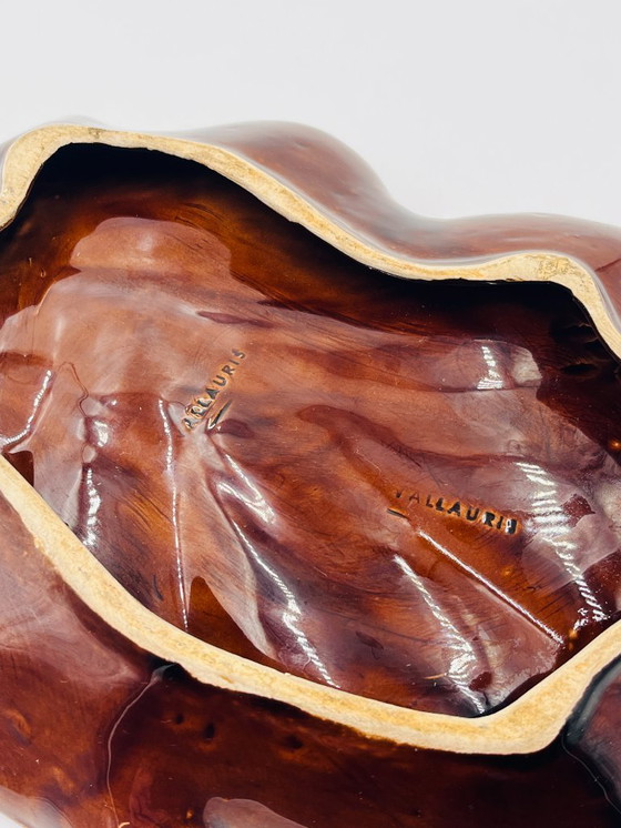 Image 1 of Plato de hojas azules de Vallauris