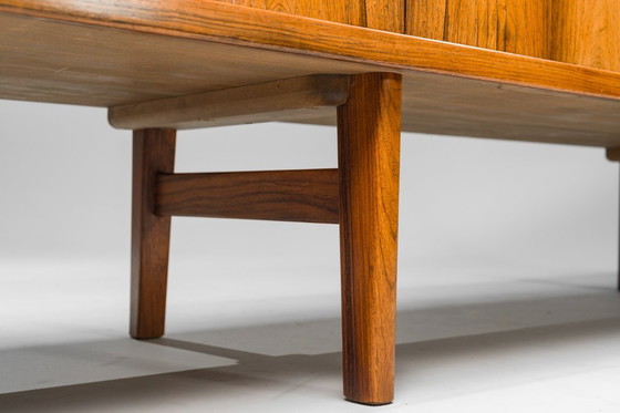 Image 1 of Groot palissander dressoir van Henning Kjerulf voor Bruno Hansen, 1950