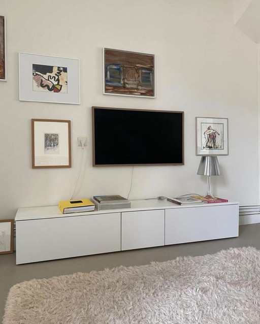 KVIK dressoir Bordo