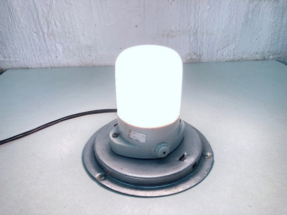 Image 1 of Grote Moon Rock kiezellamp van Zicoli Limbach in de stijl van André Cazenave