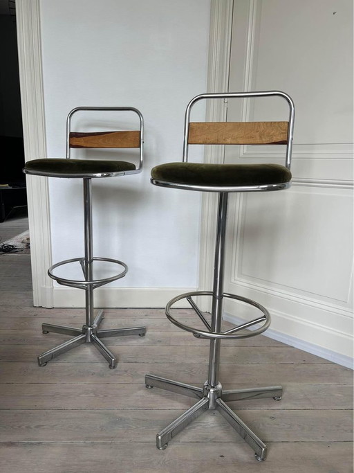 Duo van vintage hoge krukken