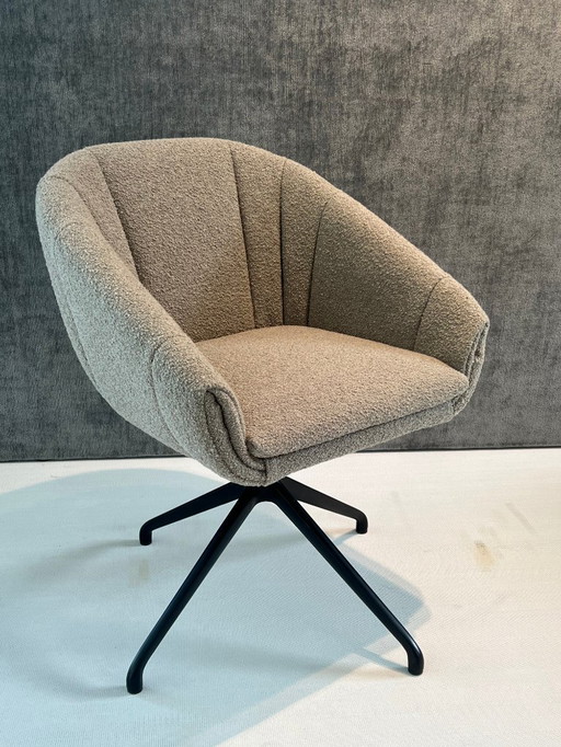 MONTIS Luna M0136