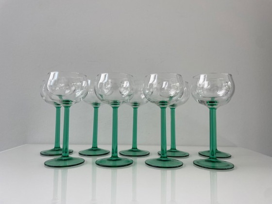 Image 1 of Set van 9 Franse vintage glazen groene steel