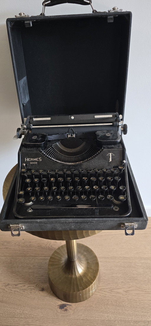 Se vende máquina de escribir Hermes 2000, – decoratieve objecten, Metal (photo 2 of 5)