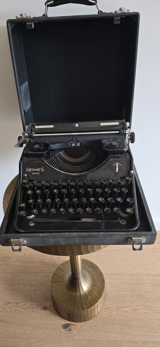 Se vende máquina de escribir Hermes 2000, – Objetos decorativos, Metal (photo 2 of 5)
