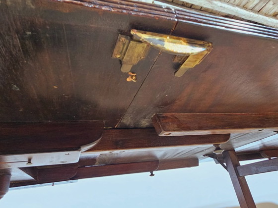 Image 1 of Elegant Georgian Dining Table, 2nd half of the 19th Century - Classic/Walnut