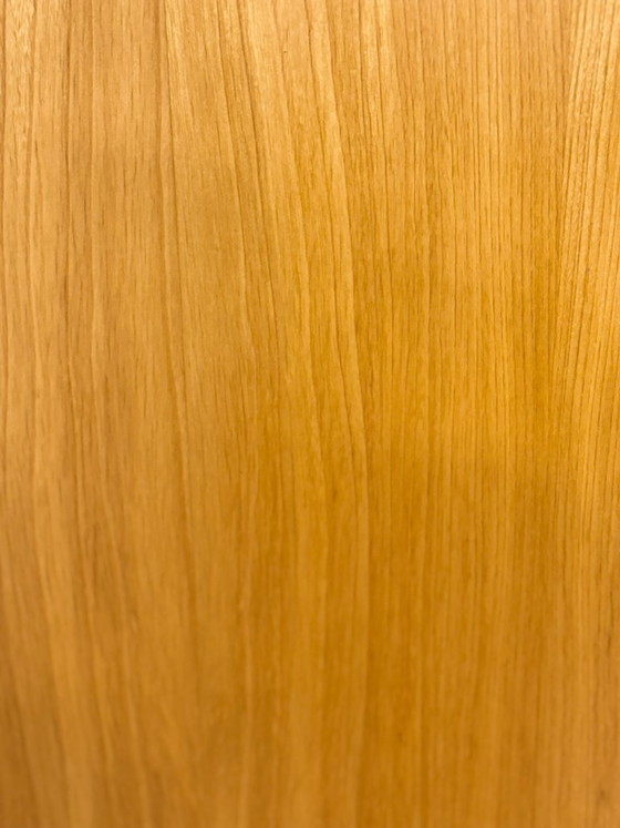 Image 1 of Vitrinekast/hoge kast uit het midden van de 20e eeuw – Vintage highboard uit de jaren 60 – Iepenhout