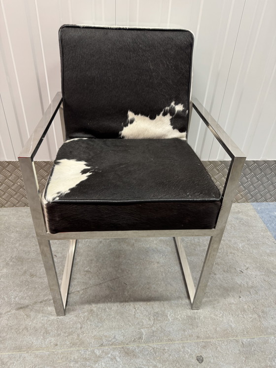 Image 1 of Silla de diseño de lujo en aluminio cromado con piel de vaca auténtica.
