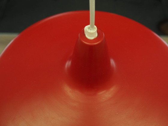 Lampada a sospensione industriale danese in metallo rosso, design moderno scandinavo, anni '60 (photo 10 of 12)