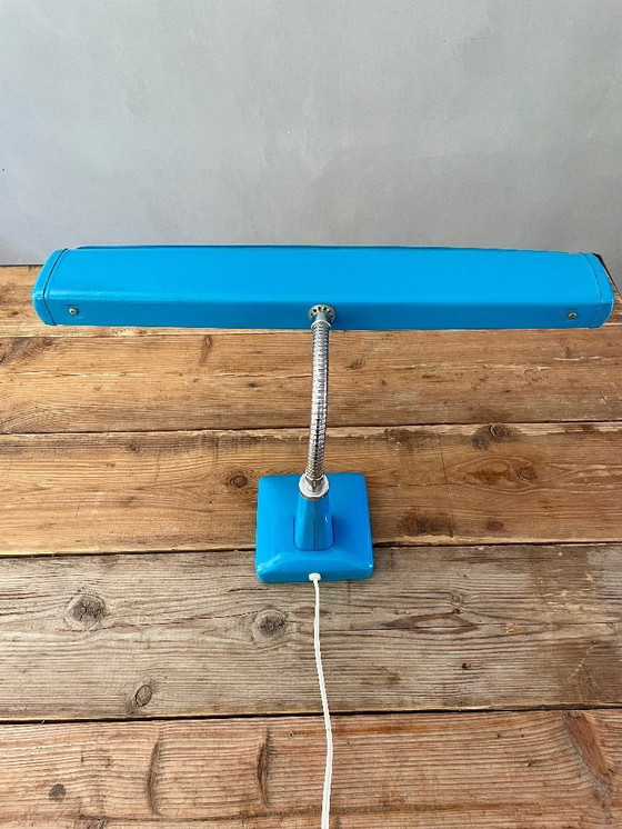 Image 1 of Lampe de bureau Glamor vintage Mid Century bleu vif du Japon